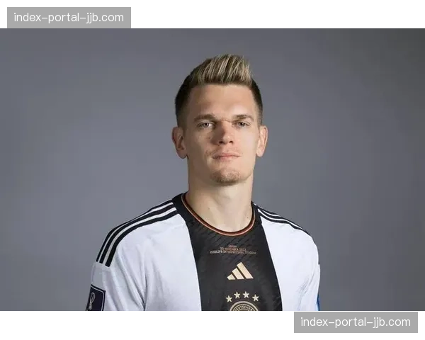 独家专访弗赖堡队长金特尔:谈队长责任与球队的欧战梦想 独家专访弗赖堡队长金特尔:谈队长责任与球队的欧战梦想